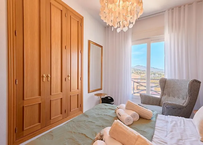 Old Town Penthouse - By Welcomely Appartement