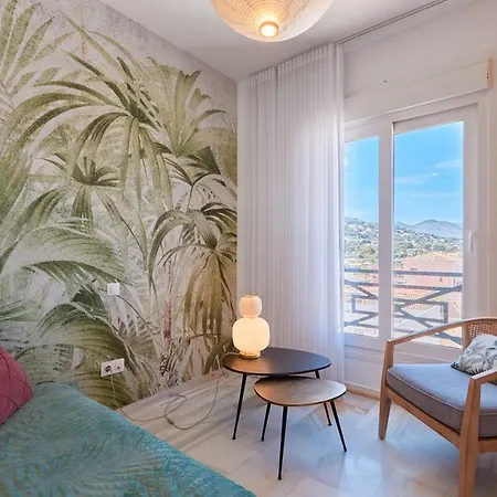 Old Town Penthouse - By Welcomely