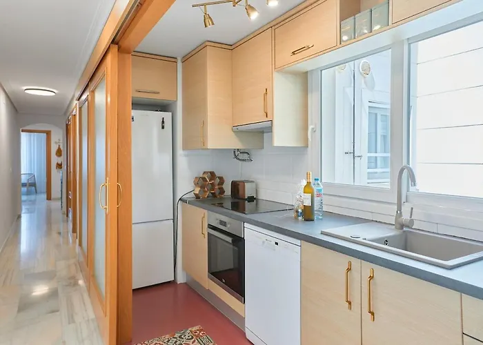 Old Town Penthouse - By Welcomely Apartment *