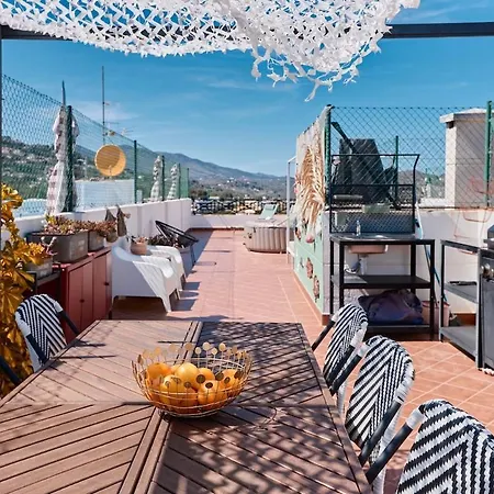 Old Town Penthouse - By Welcomely アパート